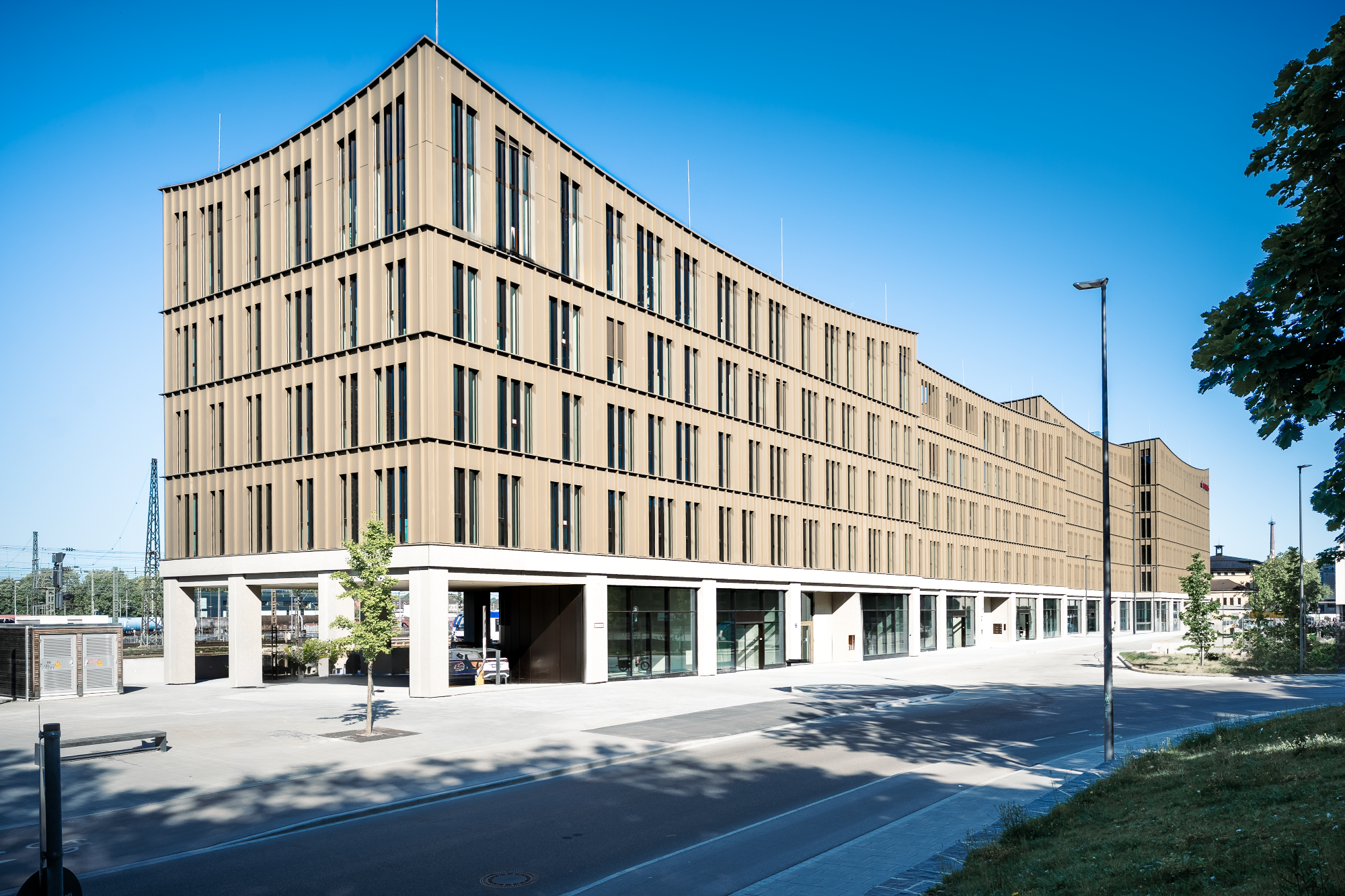 Neustart für Aurum: Ehret+Klein AG sichert die Zukunft des Augsburger Büroobjekts