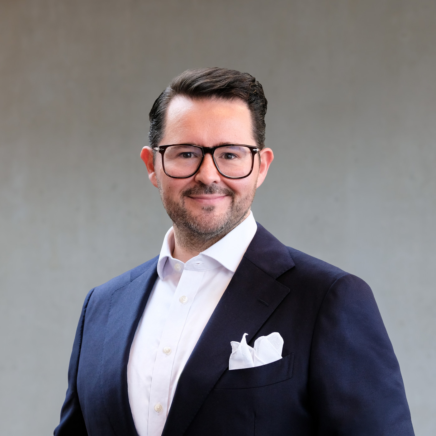 Manuel J. Niederhofer wird Geschäftsführer der e+k  Investment Management GmbH